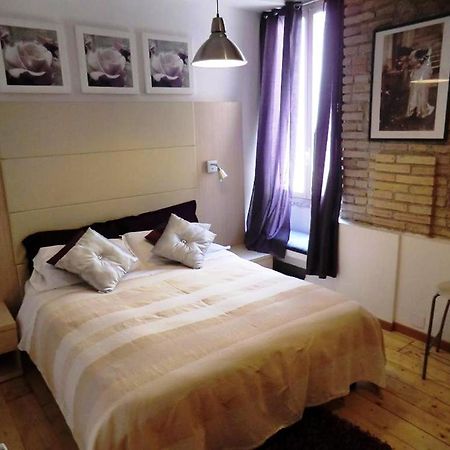 Caesar'S Rooms Рим Екстериор снимка