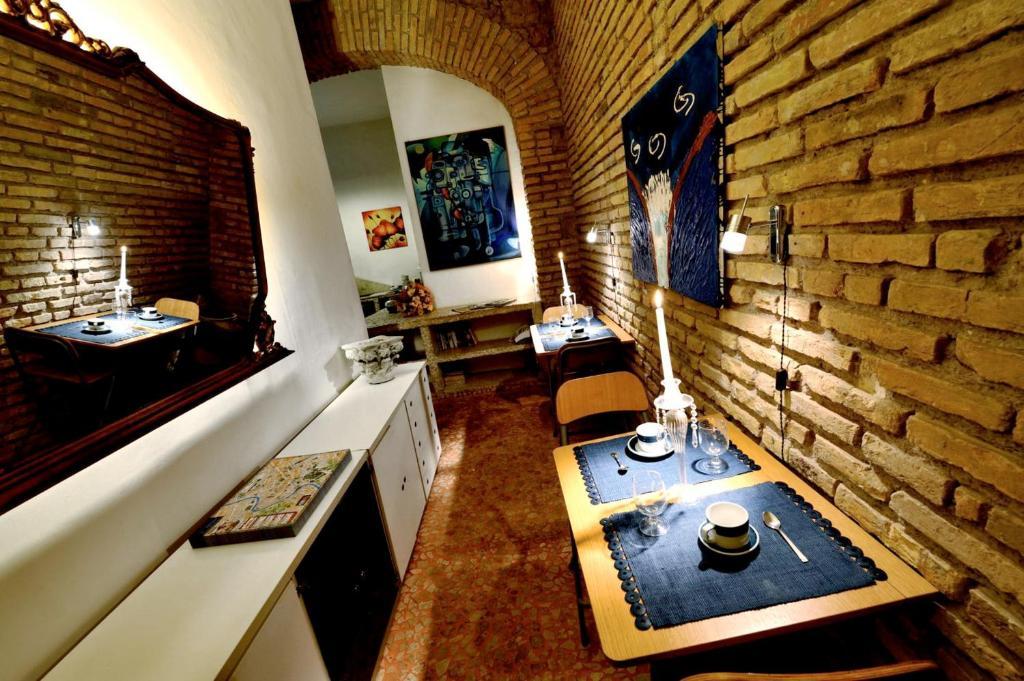 Caesar'S Rooms Рим Екстериор снимка